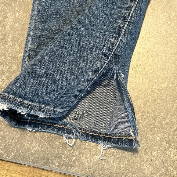 Lucky Brand Sweet Crop distressed Jean size 2/26 - Picture 5 of 8